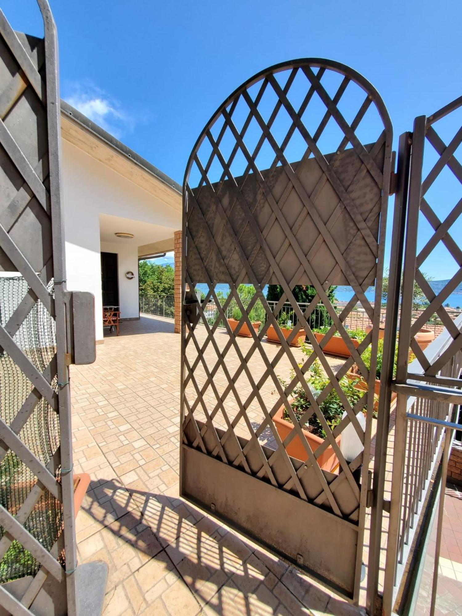 Garda Sunshine Apartment Toscolano Maderno Exterior photo